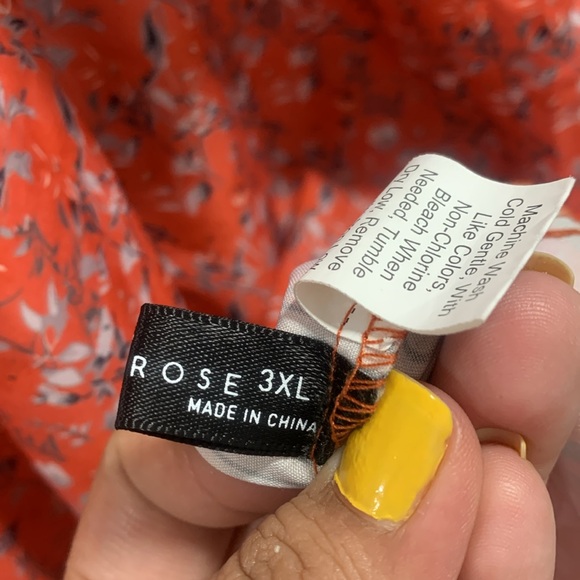 Emery Rose Dress - Picture 3 of 6